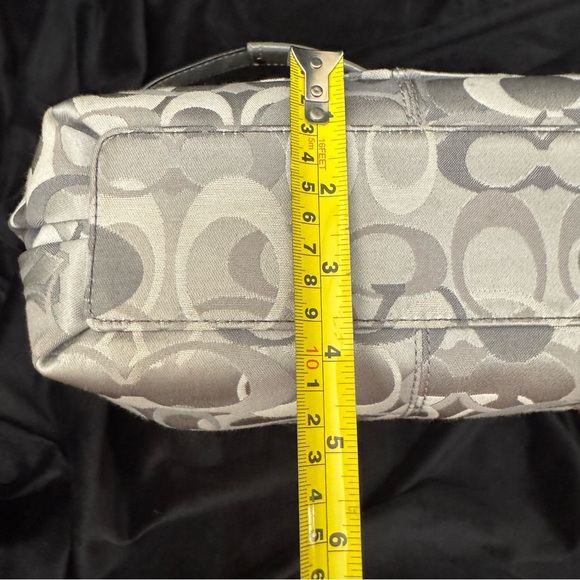 Coach Penelope Optic Signature Shoulder Hobo Bag Silver Gray Lurex Canvas #15054 - Picture 14 of 15